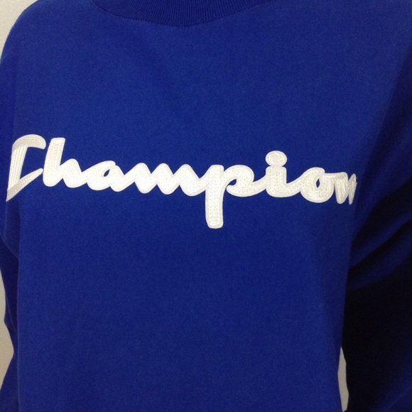 New Champion Reverse Weave Logo Sweatshirt Last 1 - Picture 6 of 8